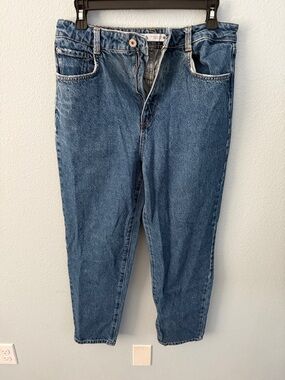Zara Blue High-Waist Straight-Leg Jeans
